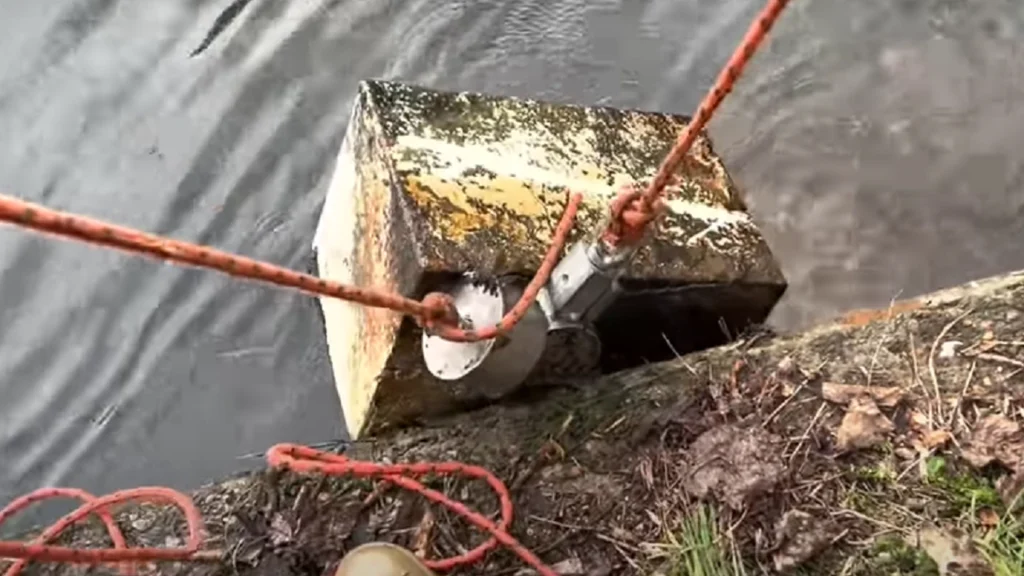 Pengeskab stjålet for 22 år siden: Da det bliver returneret sker det utrolige