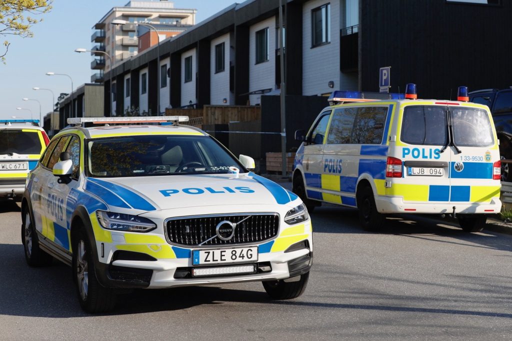 Skud ved indkøbscenter