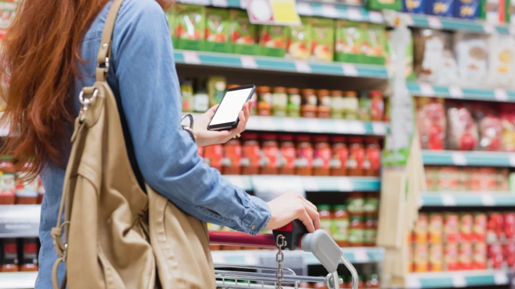 Supermarkedsansat afslører skjult trick: Sådan kan du spare op til 90 procent på din indkøbstur