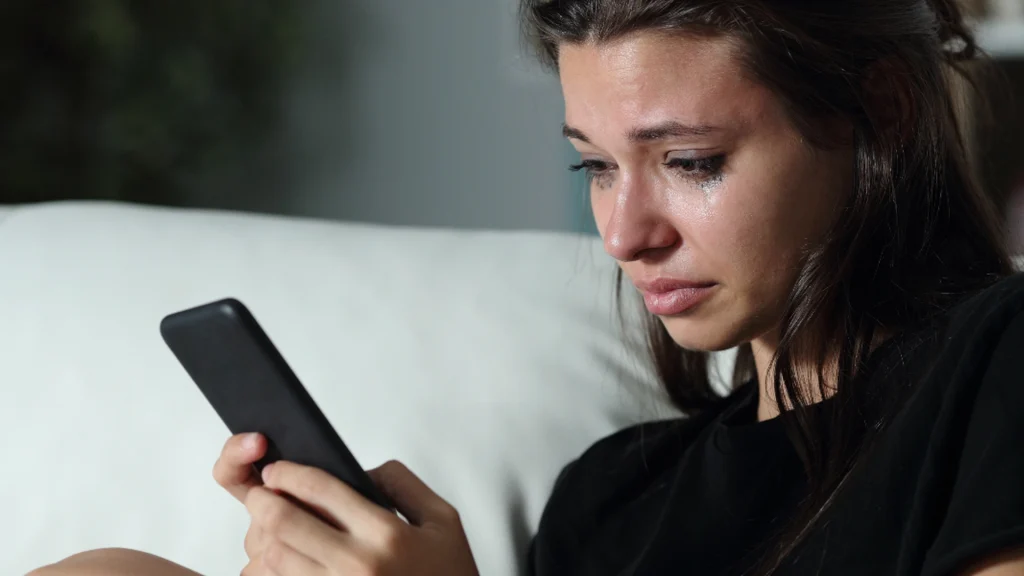 Susan opdager bryllupsbilleder af sin mand: Men det er ikke hende der er på billederne
