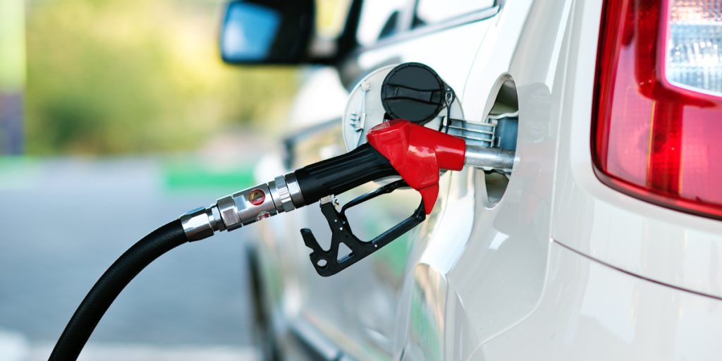 Motorskade efter besøg på tankstation: Tankstation bytter om på diesel og benzin – kvinde må kæmpe for 34.000 kroner