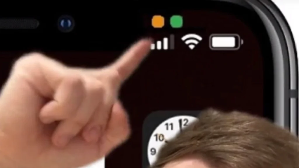 Advarsel til brugere om orange prik på iPhone