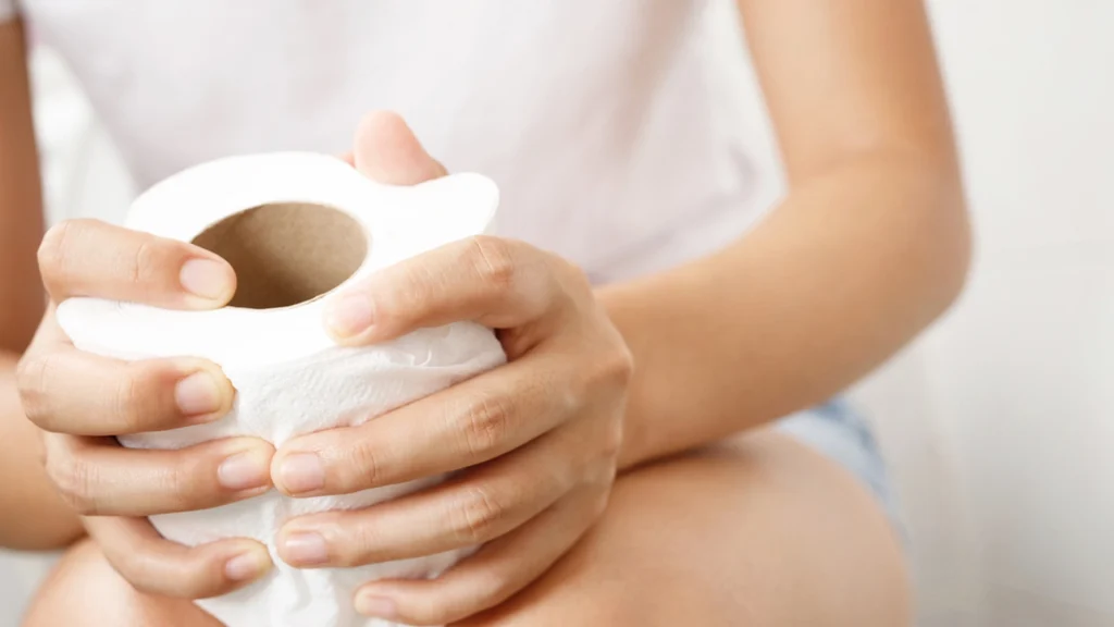 Advarsel til danskerne: Denne almindelige toiletvane skal du stoppe med omgående