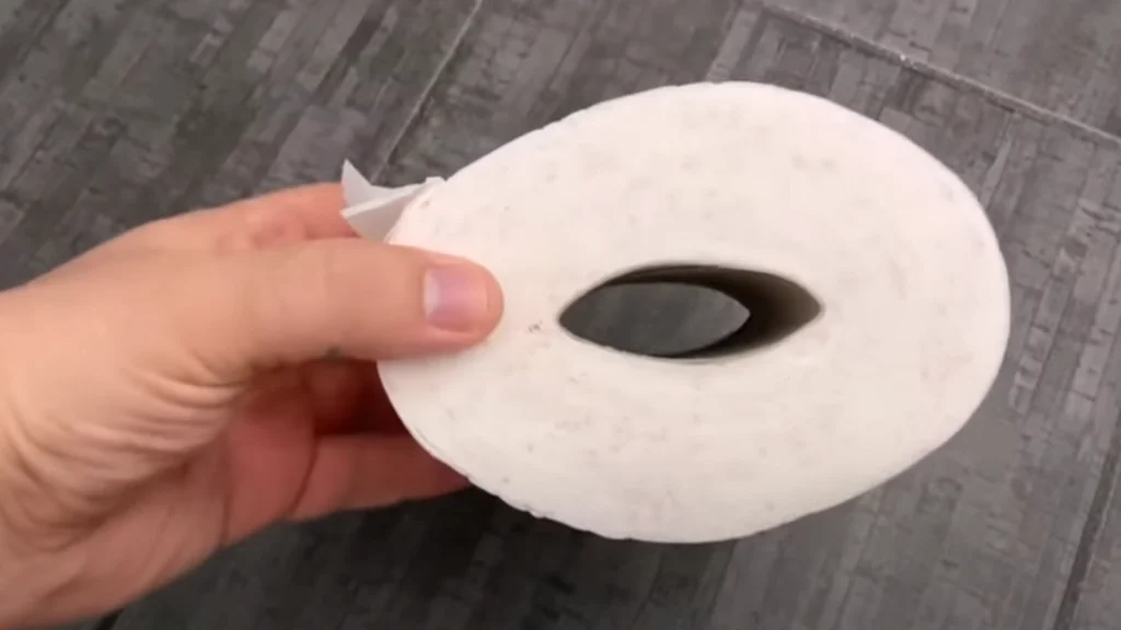 Han maser sit toiletpapir: Når du ser hvorfor, vil du prøve det samme