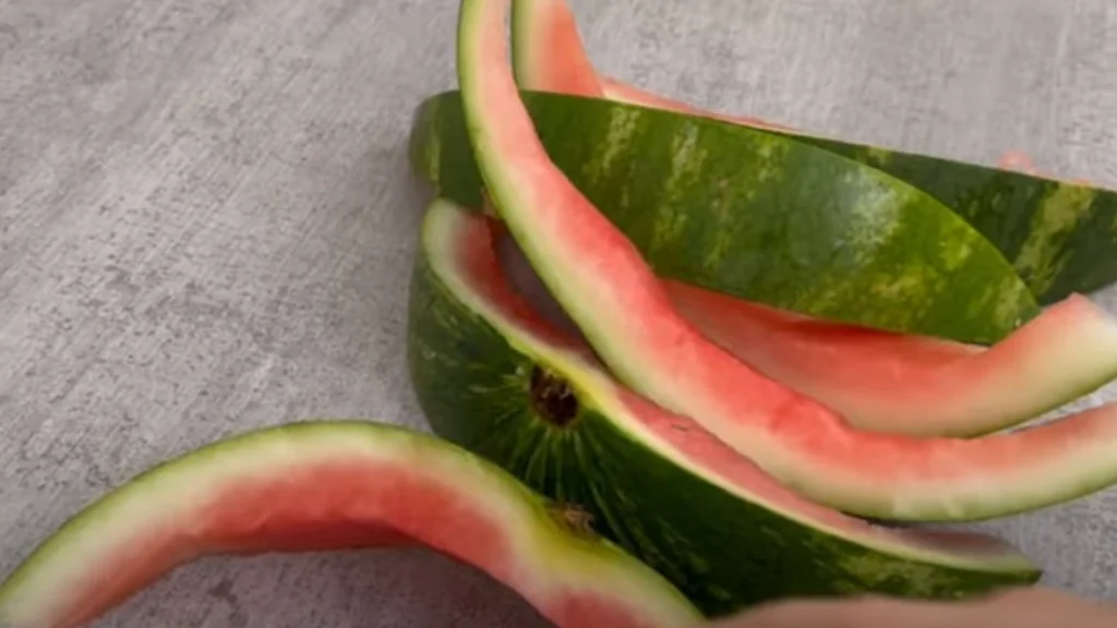 Mange kaster vandmelonens rester i skraldespanden – men i virkeligheden er den guld værd