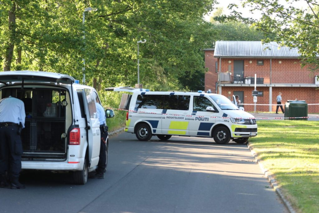 23-årig mand stukket ned i Viby J