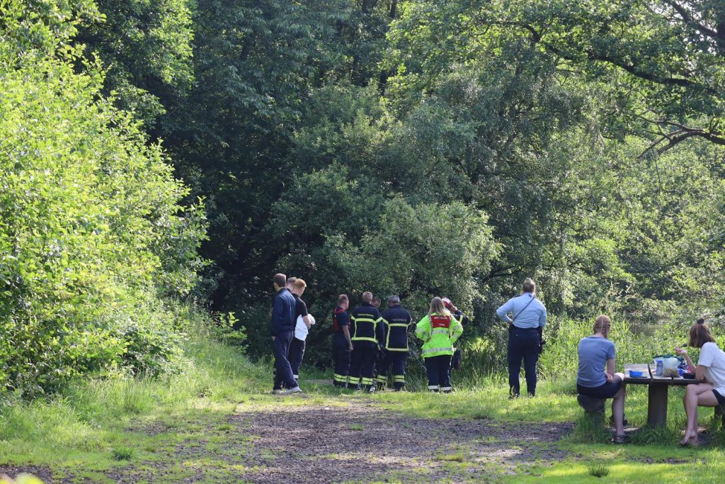 Redningsaktion: Person reddet op fra vand