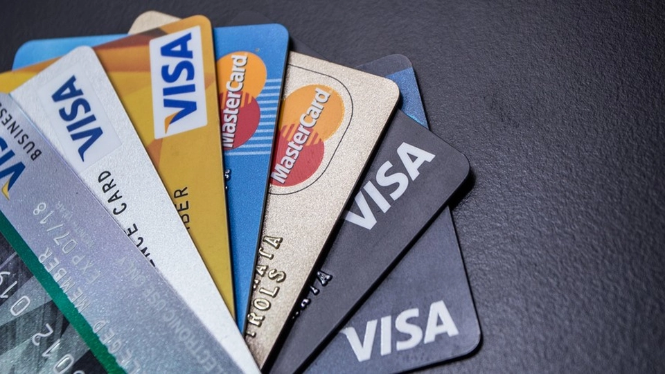 Visa og Mastercard med bekymrende plan: Kan koste forbrugerne dyrt