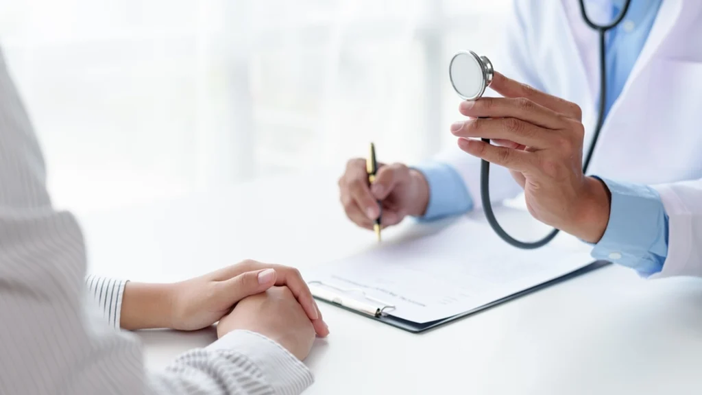 Læge advarer om uhyggeligt symptom: Kan betyde, at en person har mindre end ét døgn tilbage at leve i