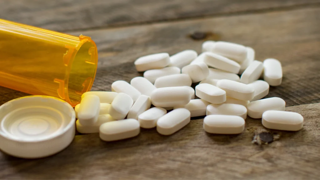 Derfor bør du ALDRIG opbevare din medicin her