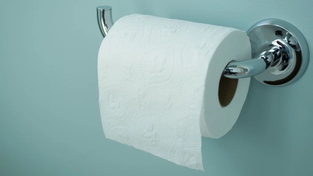 Måden du hænger toiletpapiret kan afsløre en side af din personlighed: Her er hvad det betyder