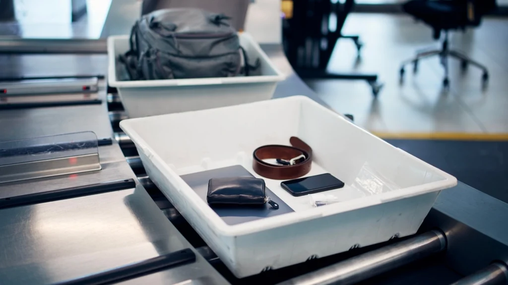 Populær mobiltelefon kendt for at eksplodere: Nu er den forbudt på alle fly