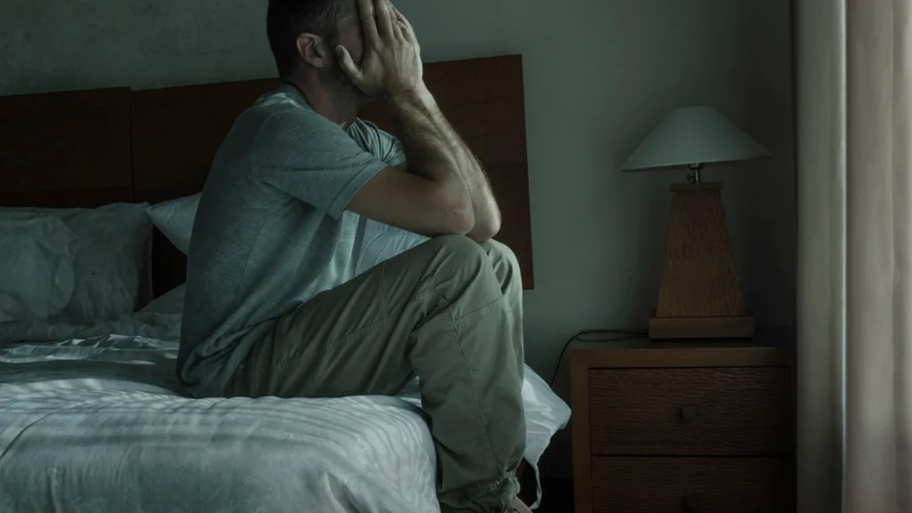 10 adfærds­træk ved personer, der ikke fik meget kærlighed som barn