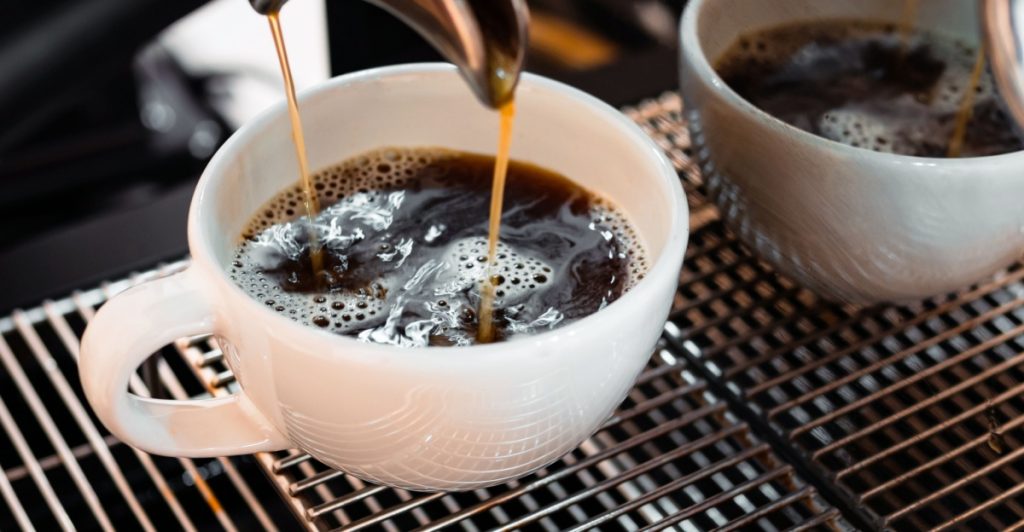 Forskere fastslår: Dette er den sundeste måde at drikke kaffe på