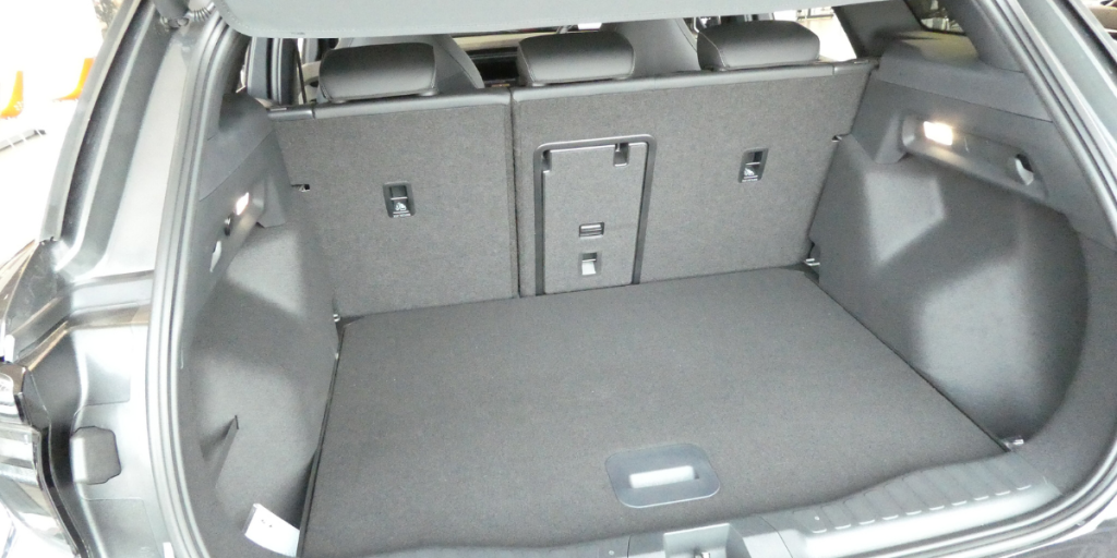 70-årig bilist eksploderede i vrede, da han blev stoppet af politiet: Men hvad han har i bagagerummet havde INGEN forudset