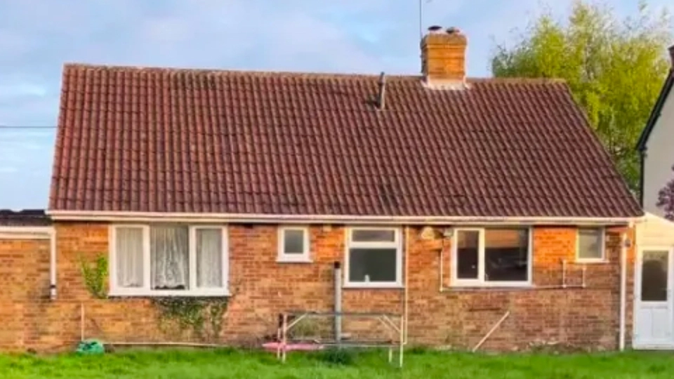 Et par forvandlede forfaldent hus til drømmehuset: Bare vent til du kommer inden for