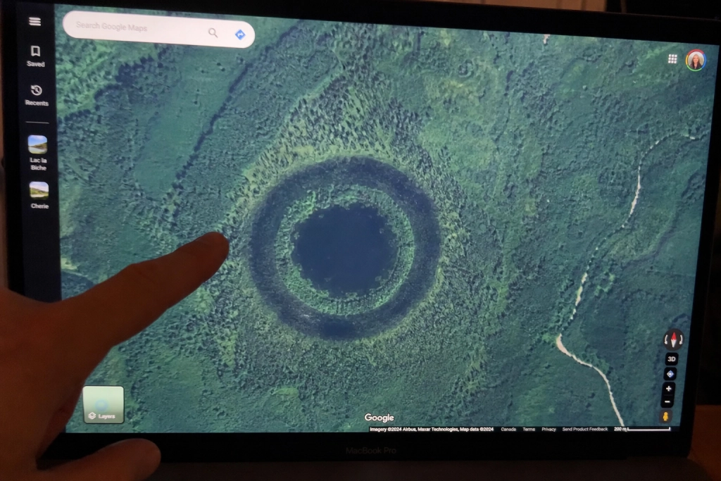 Han åbnede Google Maps for at finde en campingplads - og opdagede et 390 millioner år gammelt meteorkrater