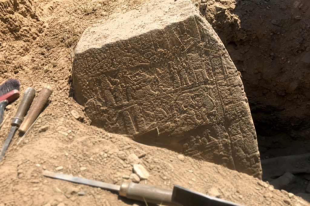 De gravede ved den bibelske by Ninive: Det, de fandt, havde ventet i jorden i 2.600 år