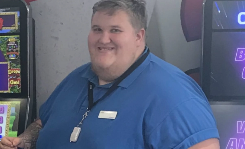 Jack vejede 300 kilo og spiste sig selv halvt ihjel: Det han gør i dag, troede ingen var muligt